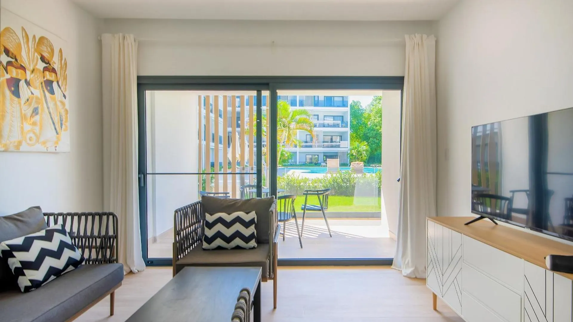 Bran New Condo With Pool Access Пунта-Кана